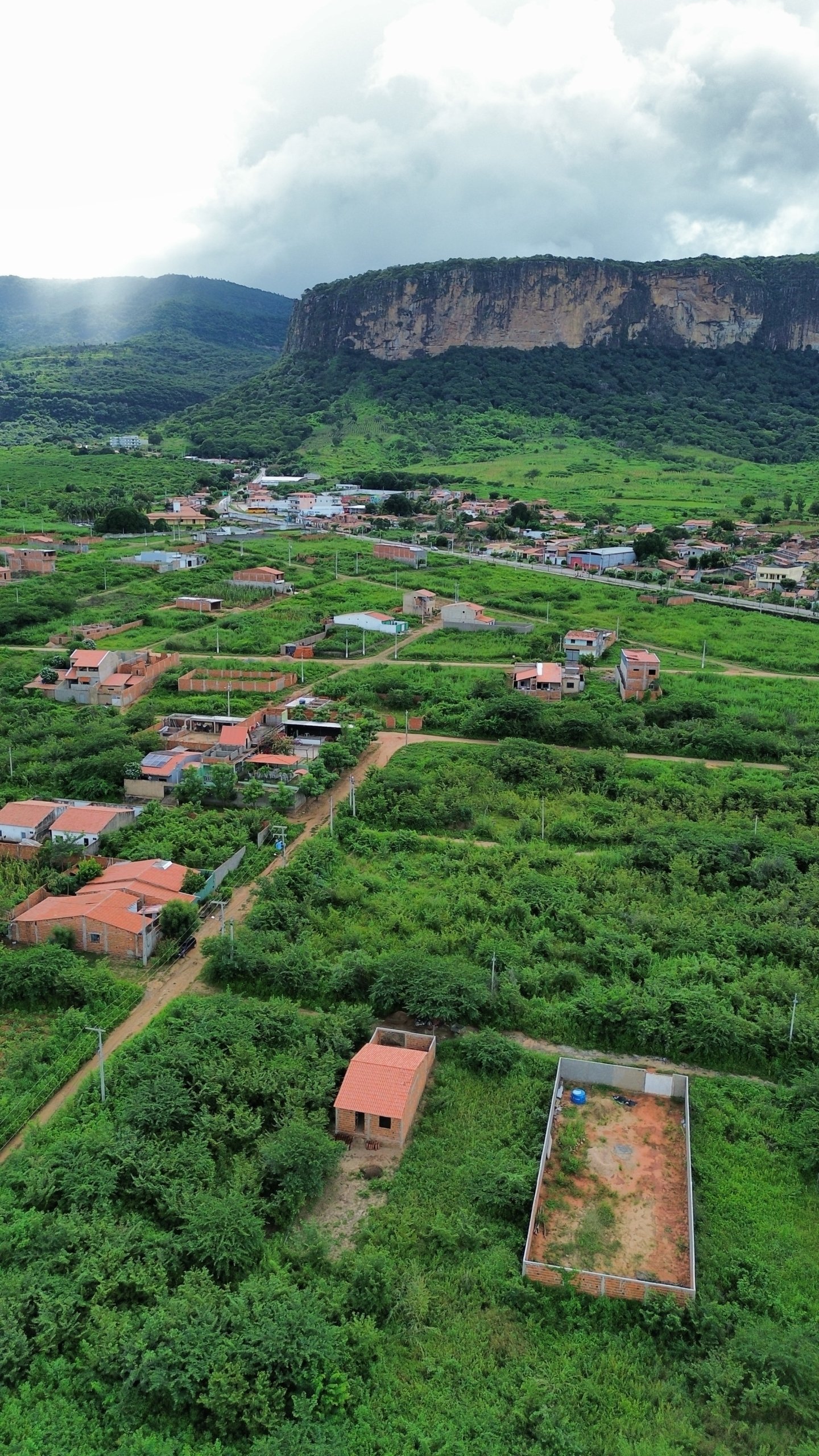 dji_fly_20260518_135726_57_1779123517208_photo_optimized lote á venda